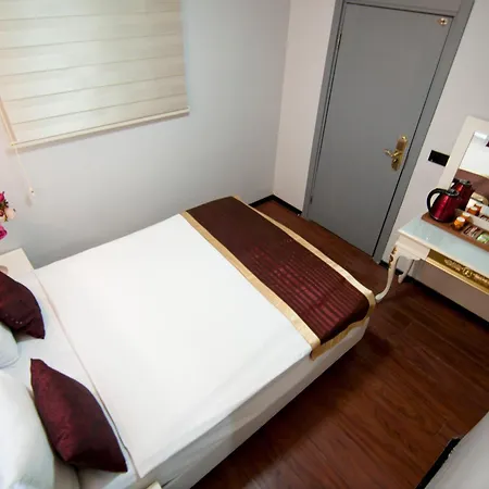 Vali Nisantasi Estambul